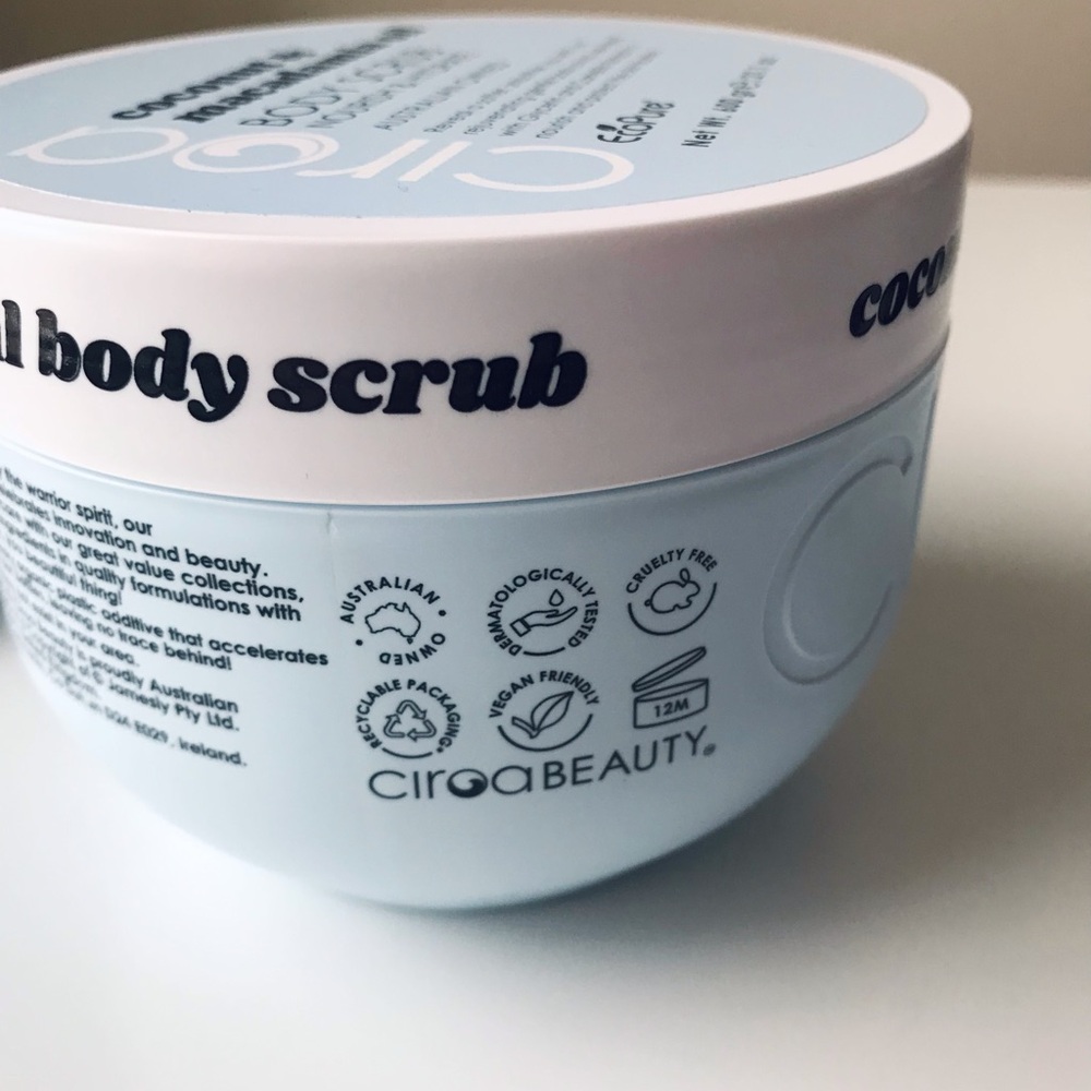 CIROA Body Scrub Coconut and Macadamia Oil, NWT, 15.8oz - Picture 7 of 9